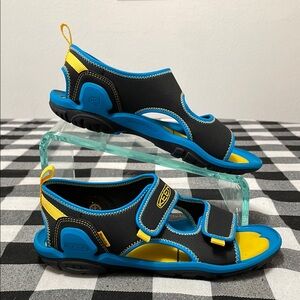 KEEN Knotch River Outdoor Water Shoe Sandal 2 Strap Waterproof Boys 6 Blue Black